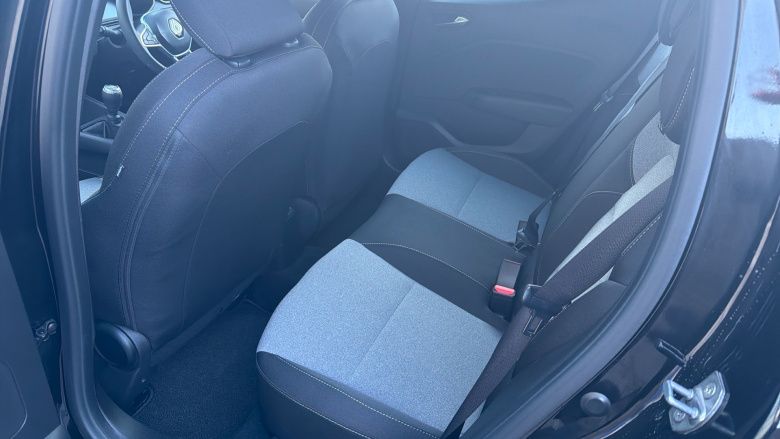 Renault Clio 1.0 TCe 90 Evolution 5dr Petrol Hatchback